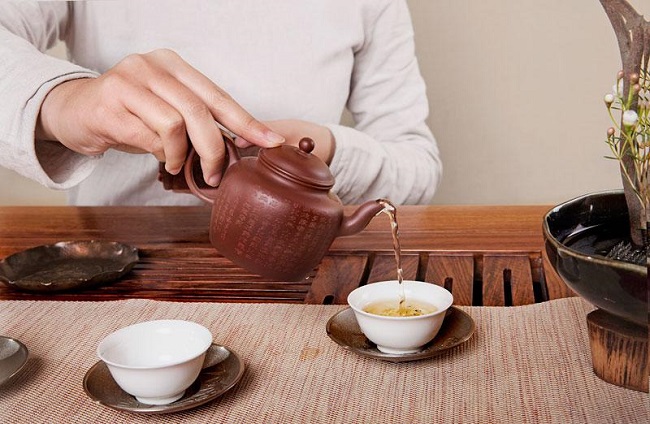 倒茶需要注意什么